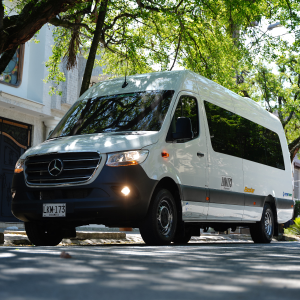 Van-cotratours-1