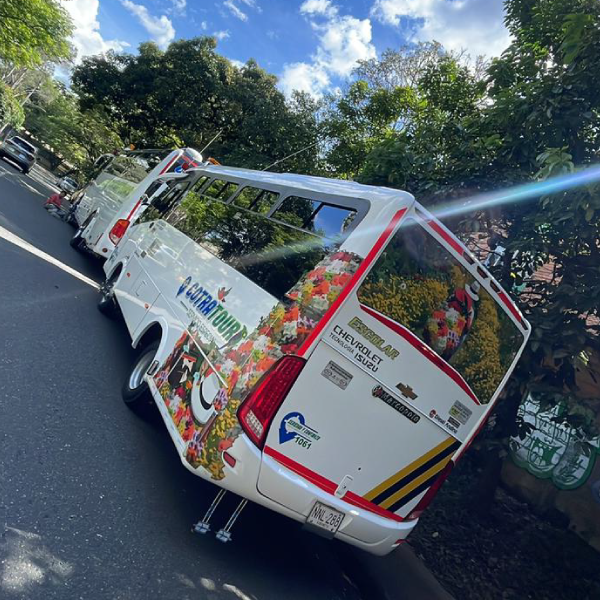 buseta_cotratours2