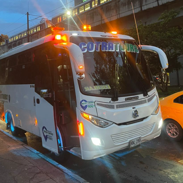 buseta_cotratours4